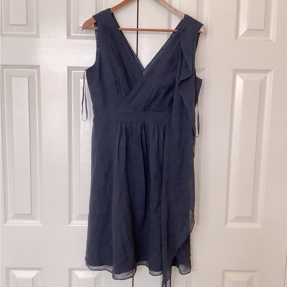 EUC ANN Taylor Silk Formal Dress Drape Navy Belt Sleeveless V Neck 8